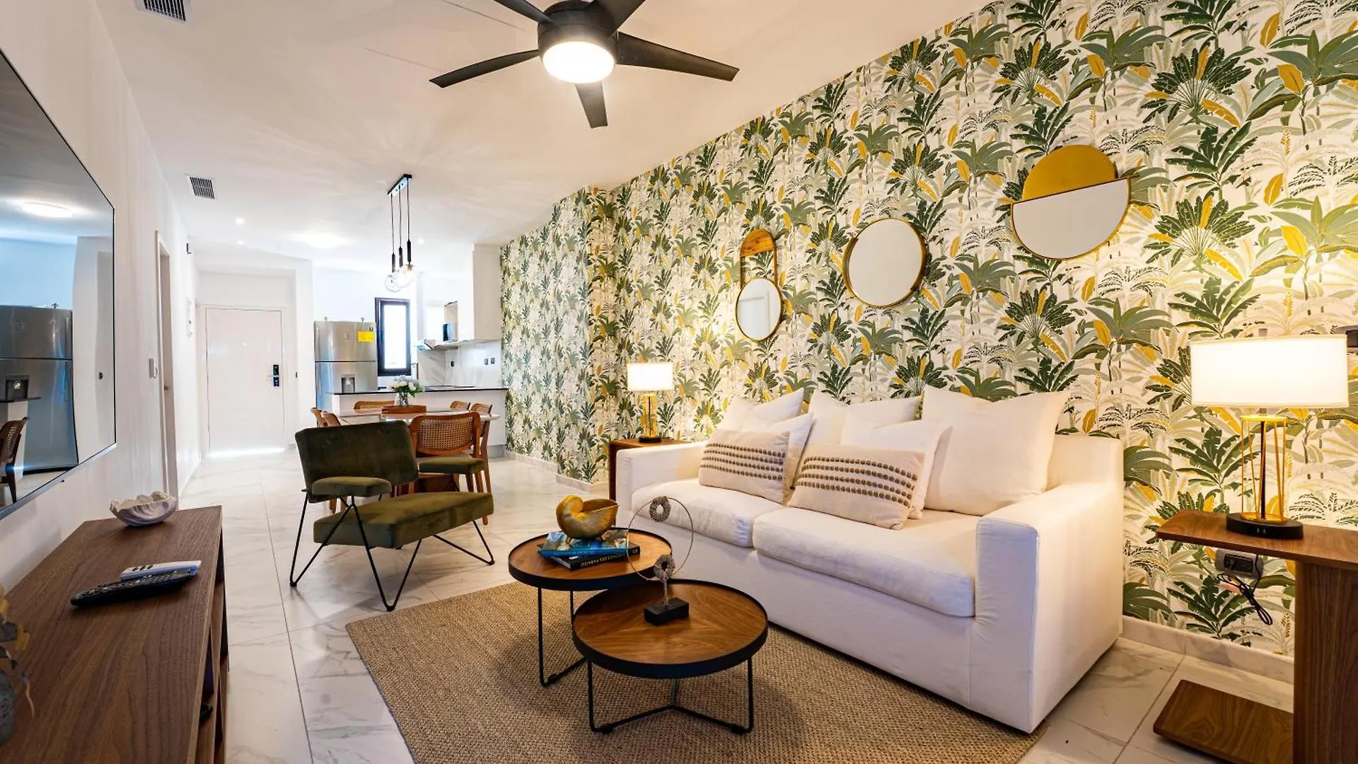 Beautiful Beach Apt With Private Jacuzzi, Pool & Golf プンタ・カナ